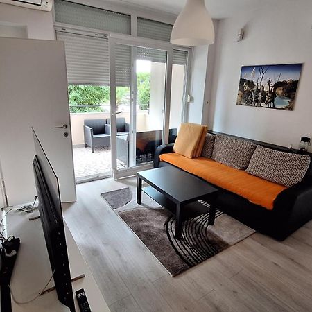 Apartman Katnic By The Beach 茨里克韦尼察 外观 照片