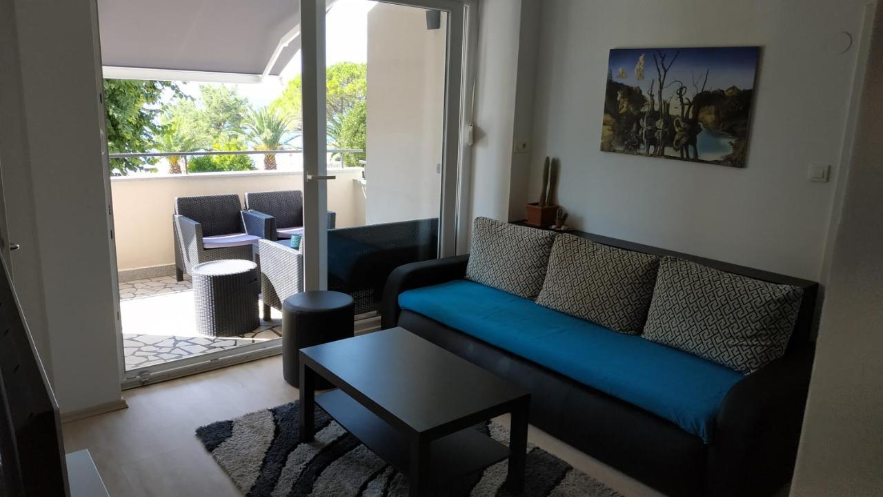 Apartman Katnic By The Beach 茨里克韦尼察 外观 照片