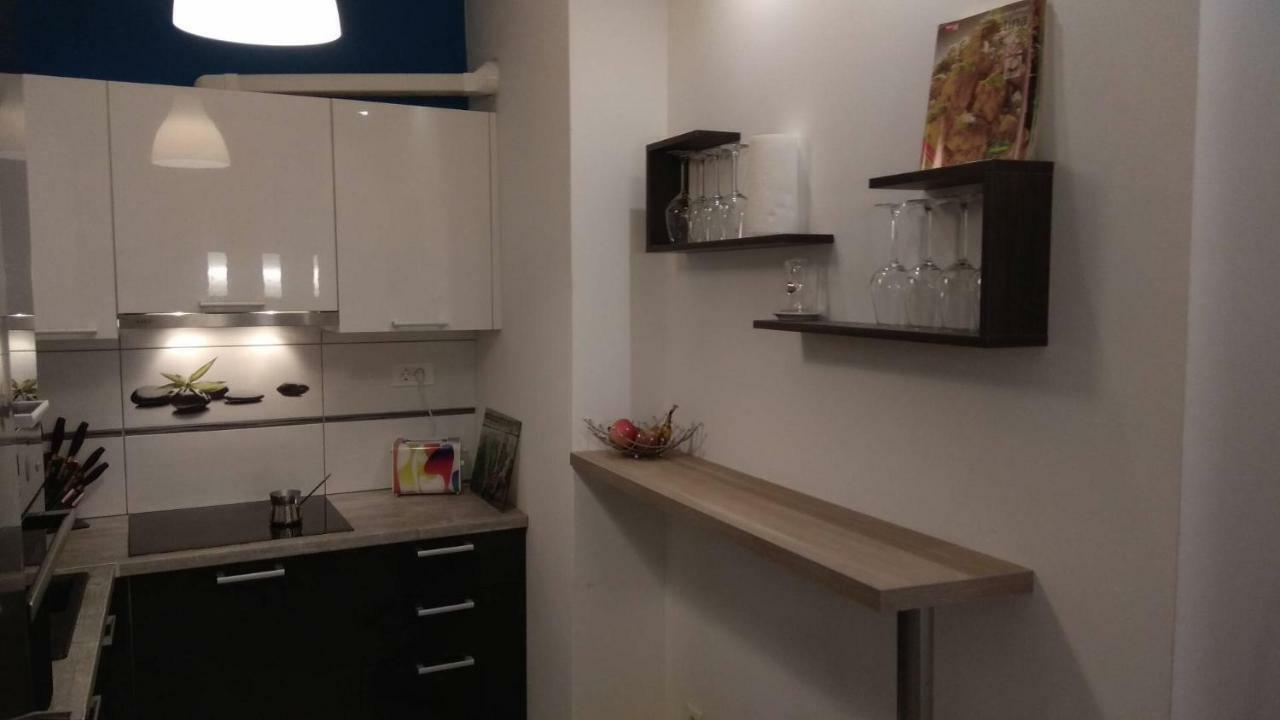 Apartman Katnic By The Beach 茨里克韦尼察 外观 照片