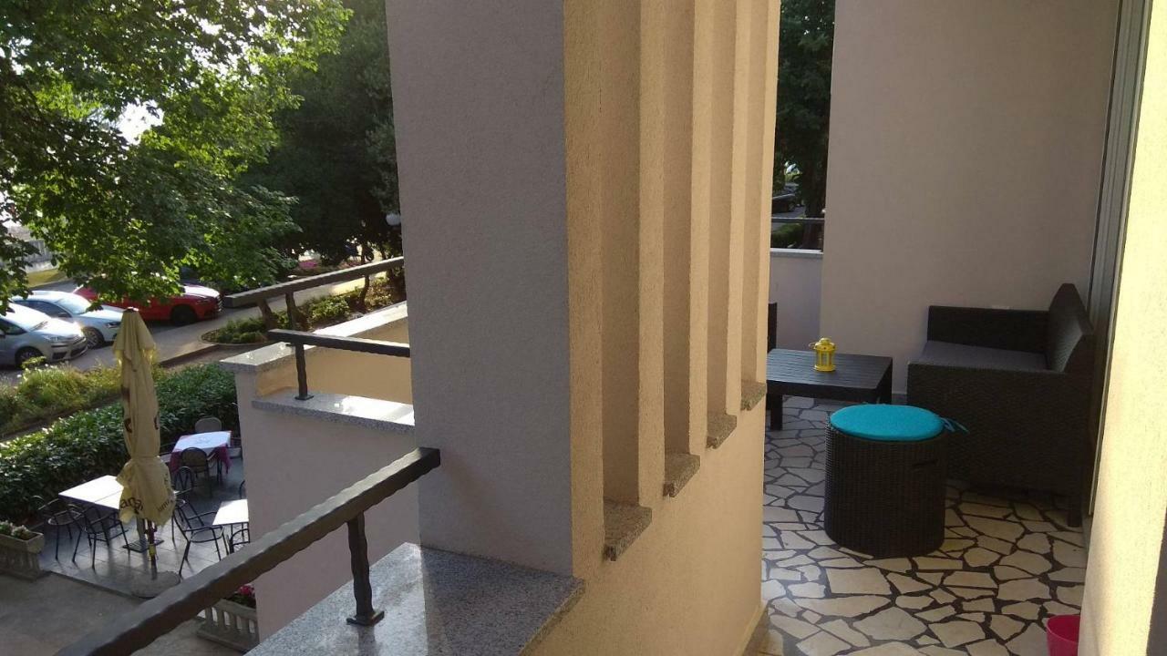 Apartman Katnic By The Beach 茨里克韦尼察 外观 照片