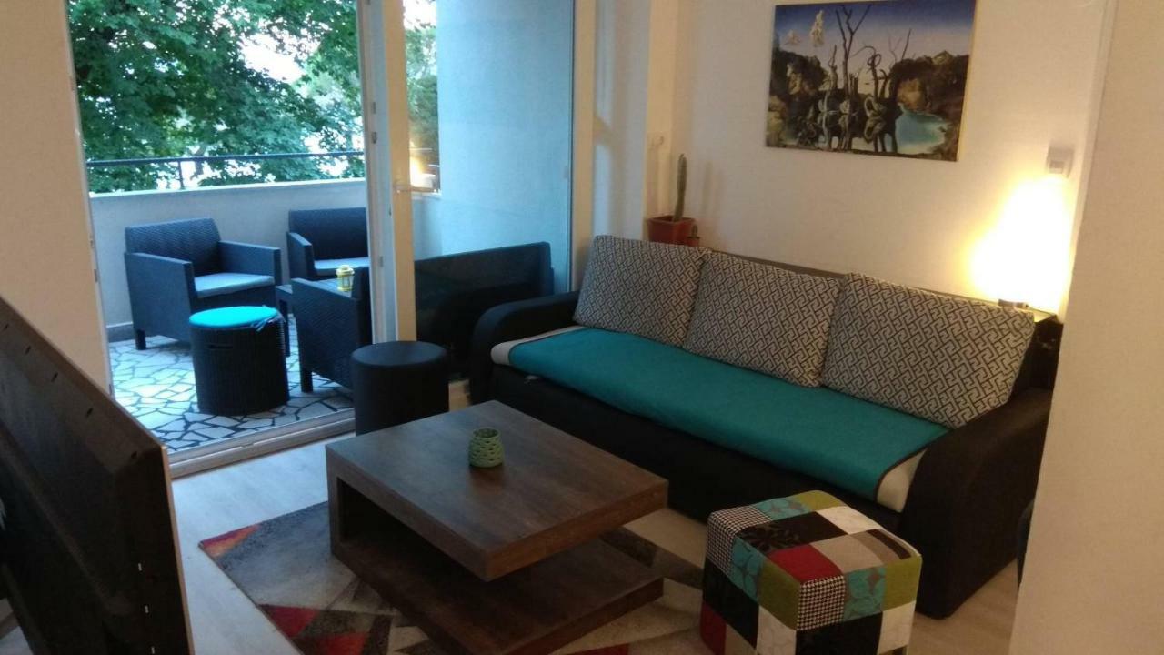Apartman Katnic By The Beach 茨里克韦尼察 外观 照片